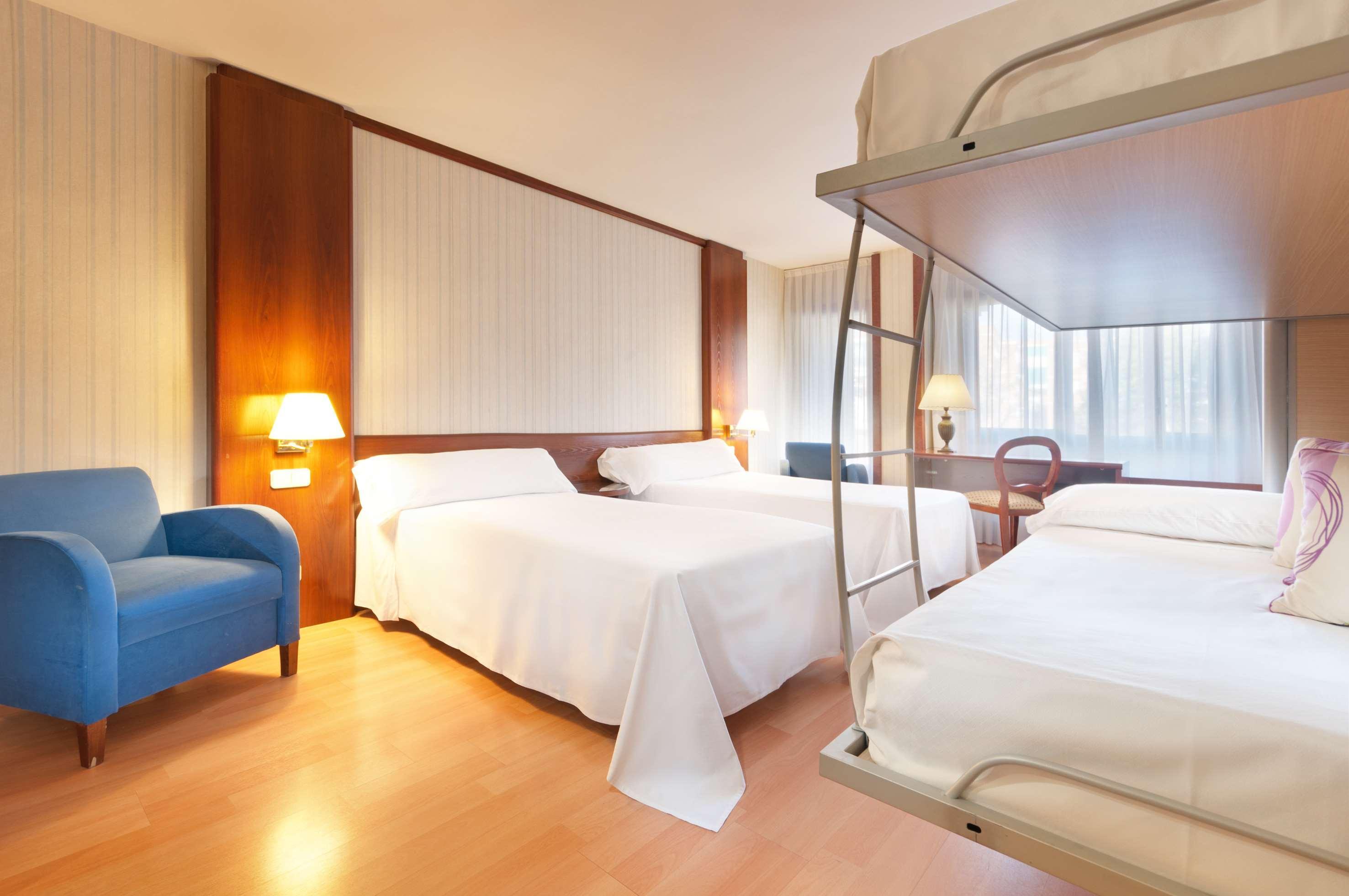 Hotel Madrid Leganes Affiliated By Melia Ruang foto