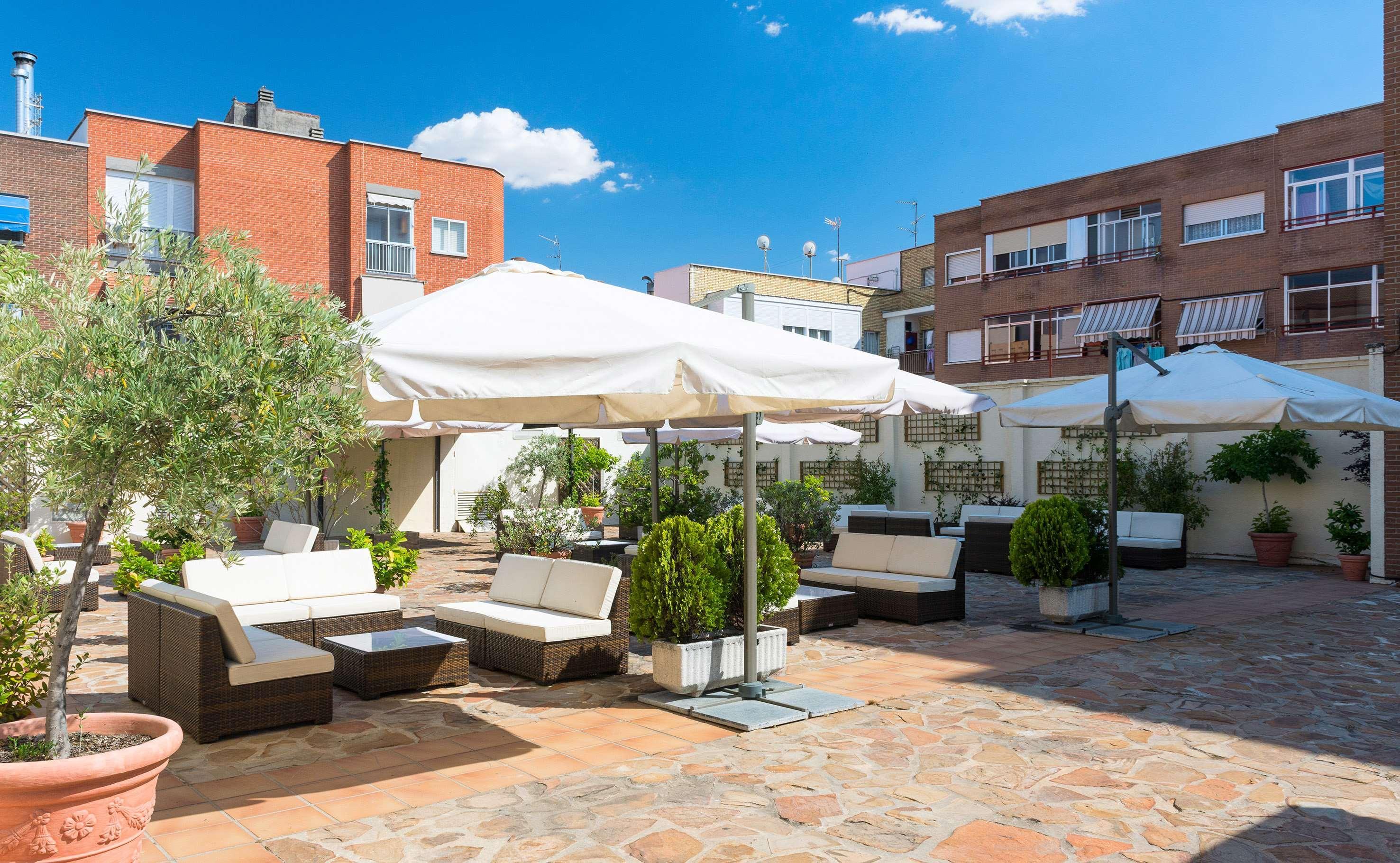 Hotel Madrid Leganes Affiliated By Melia Bagian luar foto